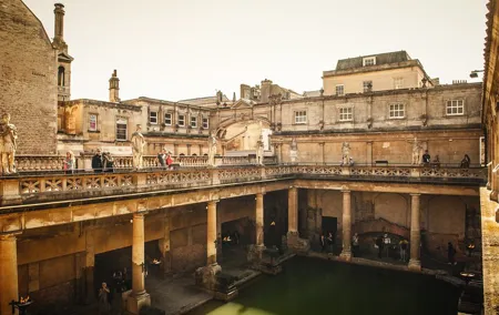 2-Day Windsor, Stonehenge, Bath & Oxford Tour Including Admission