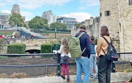 Tower of London & Tower Bridge Private Tour for Kids and Families