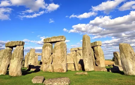 Heathrow Airport Arrival To Southampton Via Stonehenge