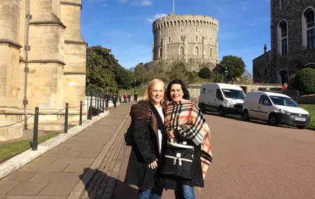 Private Windsor Roundtrip Transfer from London