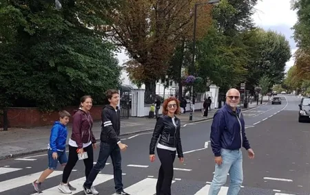 London Rock N Pop taxi Tour