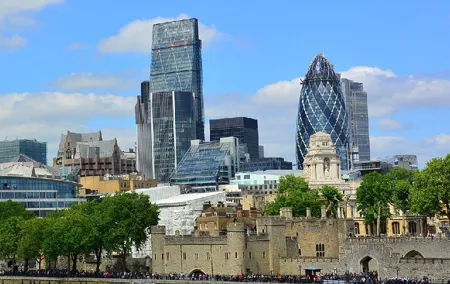 Private 3-hour Tour of The Iconic Tower of London & Tower Bridge
