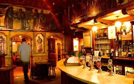 Private Tour of London's Historic Pubs