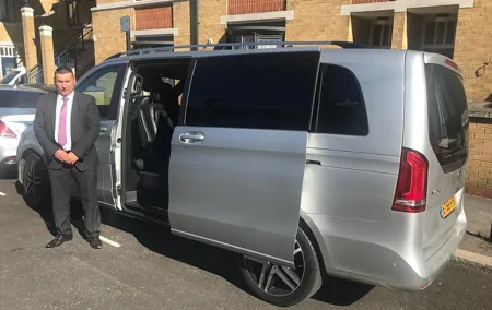 Private Transfers From Southampton to Heathrow Airport or Central London