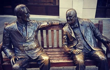 Winston Churchill's London At War. A Private Walk Through Britain's Darkest Hour