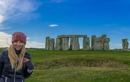 Visit Bath And Stonehenge: Private Black Cab Day Trip from London
