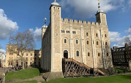 Tower of London Private Guided Tour for Kids and Families