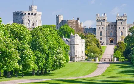 Day Tour Windsor Castle & Oxford by Private Car