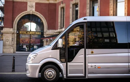 Private Minibus Arrival Transfer: Heathrow Airport to Central London