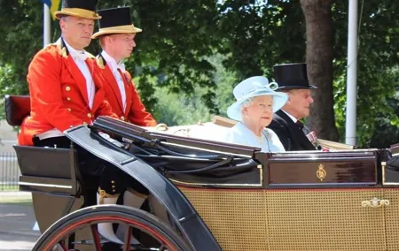 A Royal London Private Taxi Tour