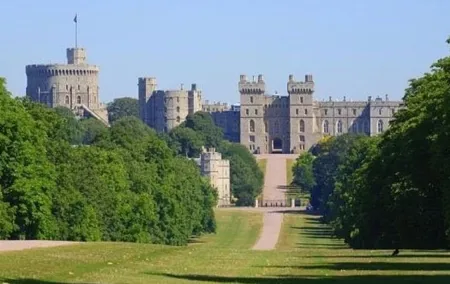Heathrow Airport Arrival To Southampton Via Windsor Castle