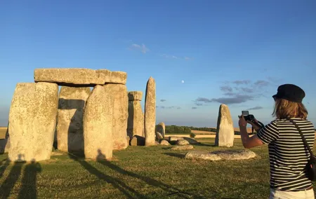Private Tour to Bath and Stonehenge