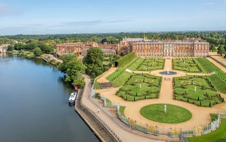 Southampton Pre Cruise From London Via Hampton Court Palace