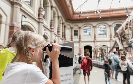 Kid-friendly London Natural History Museum Private Guided Tour