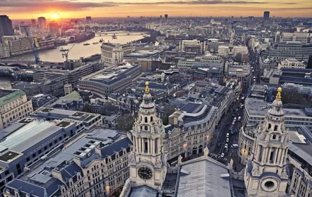 See More Taxi Tours: City Sights from Above and Below