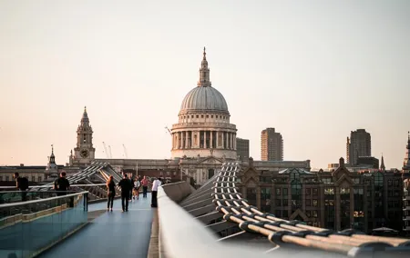 London to Portsmouth Private Transfer Service