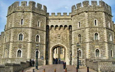 LEGOLAND® and Windsor Castle Independent Full Day Private Tour