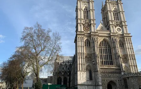 Kid-Friendly London Westminster Abbey Private Tour and Sightseeing Walk