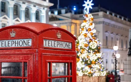 London Christmas Eve Illuminations Guided Tour by Night
