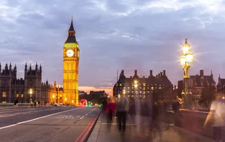 London by Night Independent Sightseeing Tour with Private Driver