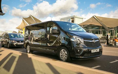 8 Seater Transfer: Heathrow Airport to Central London