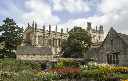 Oxford, Shakespeare Country & Cotswold Private Tour