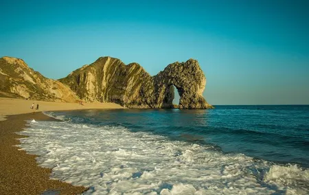 Jurassic coast & Durdle Door in Executive Vehicle Private Tour