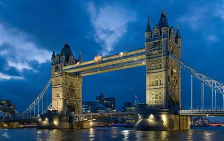 Private Half Day London Tour With Car/MPV/Van/Coach