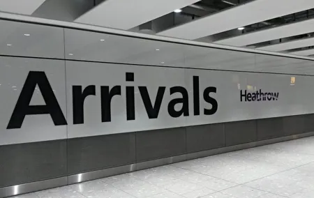 Heathrow Airport to London Transfer in a Private Minivan