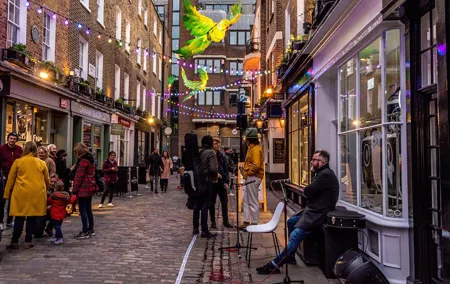 Trendy Covent Garden and Soho Walk - Private Custom Tour