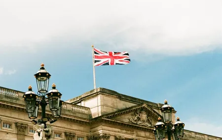 Private Walking Tour: Essential London and Hidden Gems