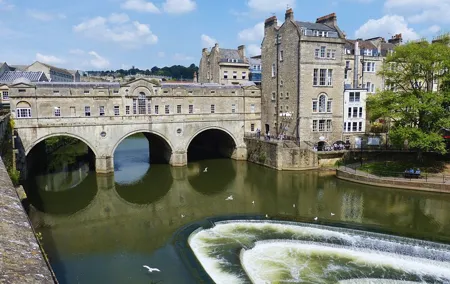 Transfer To or From London Heathrow Airport to Bath