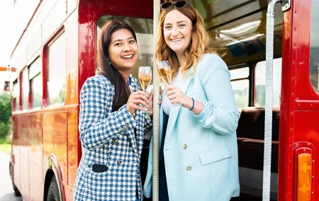 Full-Day Vintage Bus Wine Tour of Sussex from London