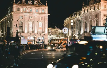 6 Hour Private London Tour with Personal Driver and Custom Stops