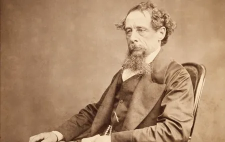 Charles Dickens' Birthplace Portsmouth Day Tour from London