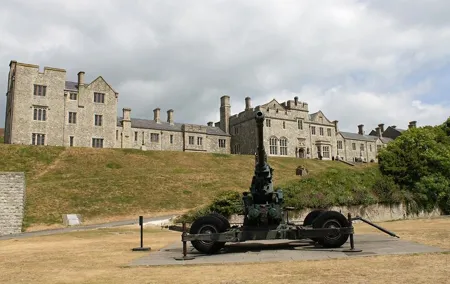 Private Direct Transfer From London to Dover With Local Driver