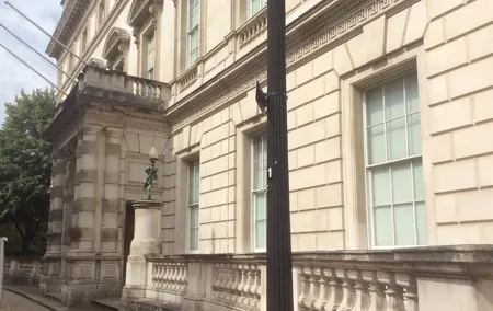 3 Hour Private Downton Abbey London Locations Walking Tour