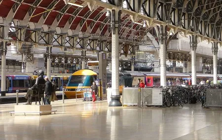 Private transfers between Heathrow Airport - London Paddington Train Station