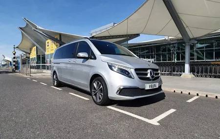 London Heathrow Airport(LHR) to Nottinghamshire Luxury Transfers