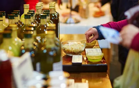 London Bridge & Borough Market Food Tour with 10+ Tastings