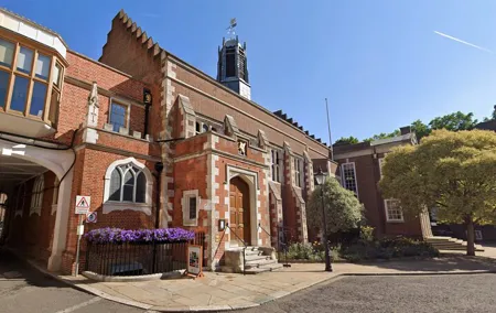 Thomas Cromwell’s Wolf Hall Tudor London Walking Tour