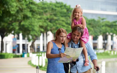 Explore London with your Family - Walking Tour