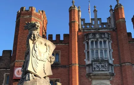 Hampton Court Palace Private Guided Tour