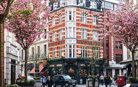 Soho Instagram Self-Guided Walking Tour - Top Photo Spots
