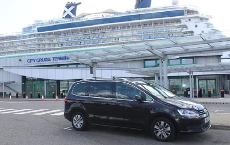 Private Transfer: Heathrow Airport to London to Southampton port