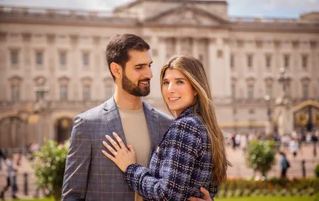 London : Private Photoshoot Outside Buckingham Palace