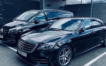 Private Limo Transfer Services from Heathrow Airport to Edinburgh