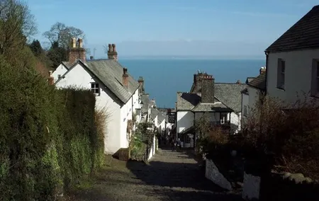 3-Day Self-Guided Sightseeing Tour of North Devon from London