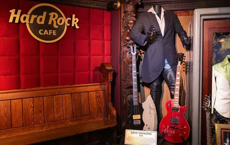 Hard Rock London Walking Tour