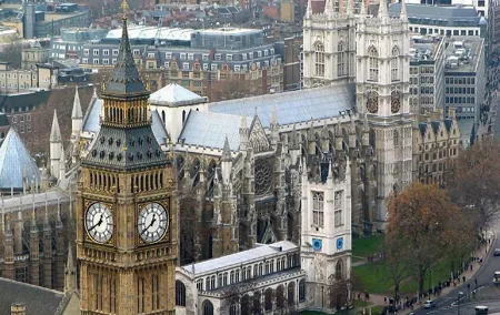 London's Classic Sights and Hidden Histories: A Self-guided Audio Tour